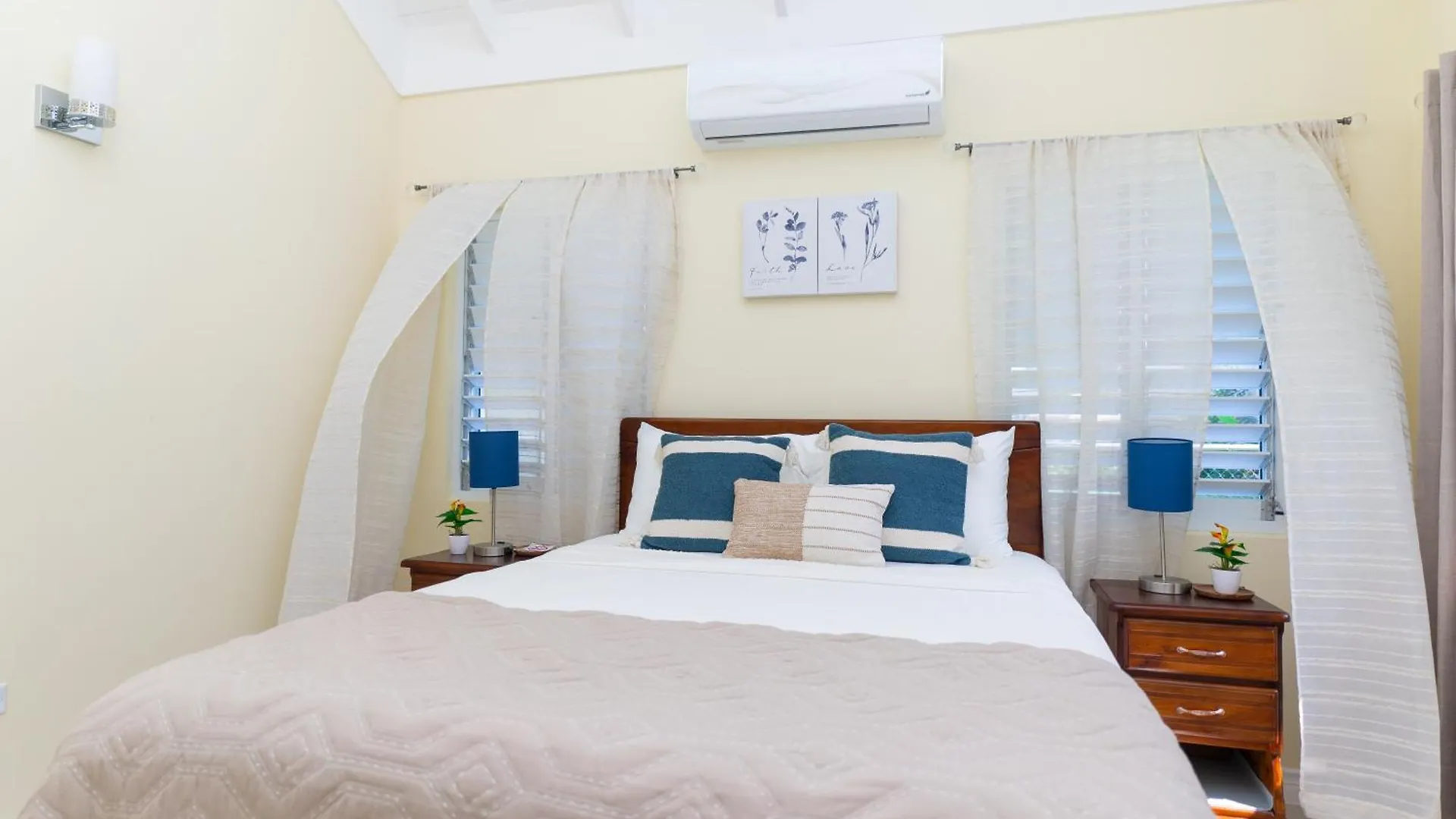 Villa Crest Priory Jamaica