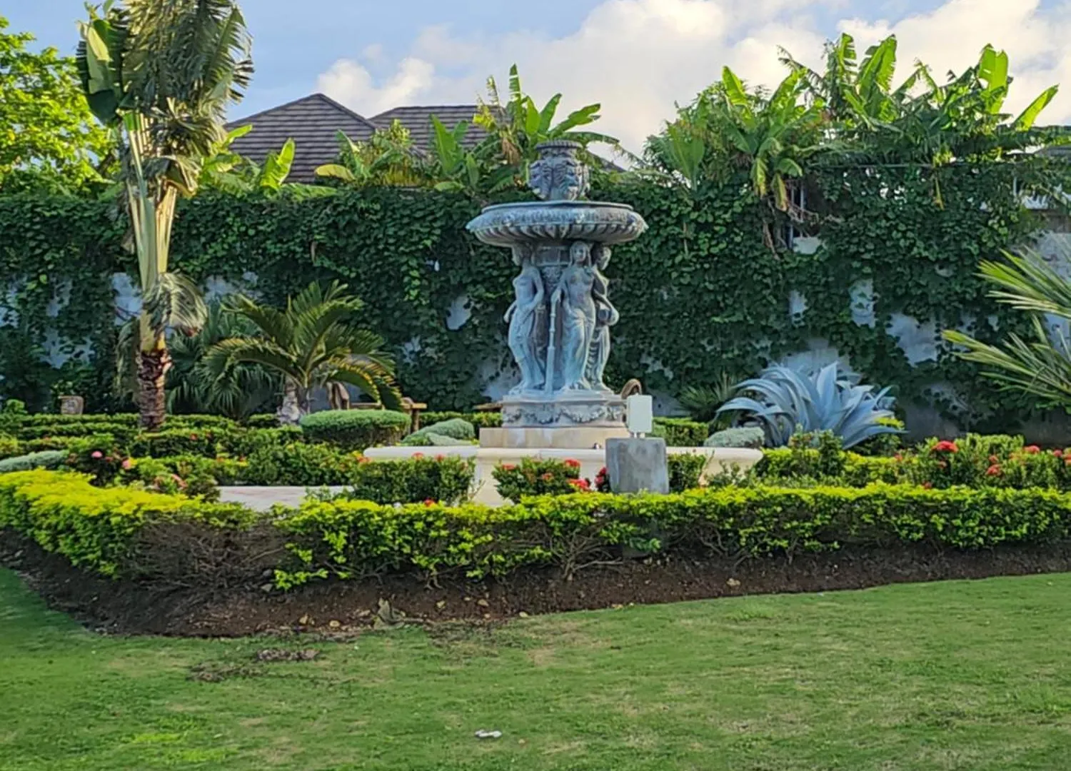 Villa Crest location